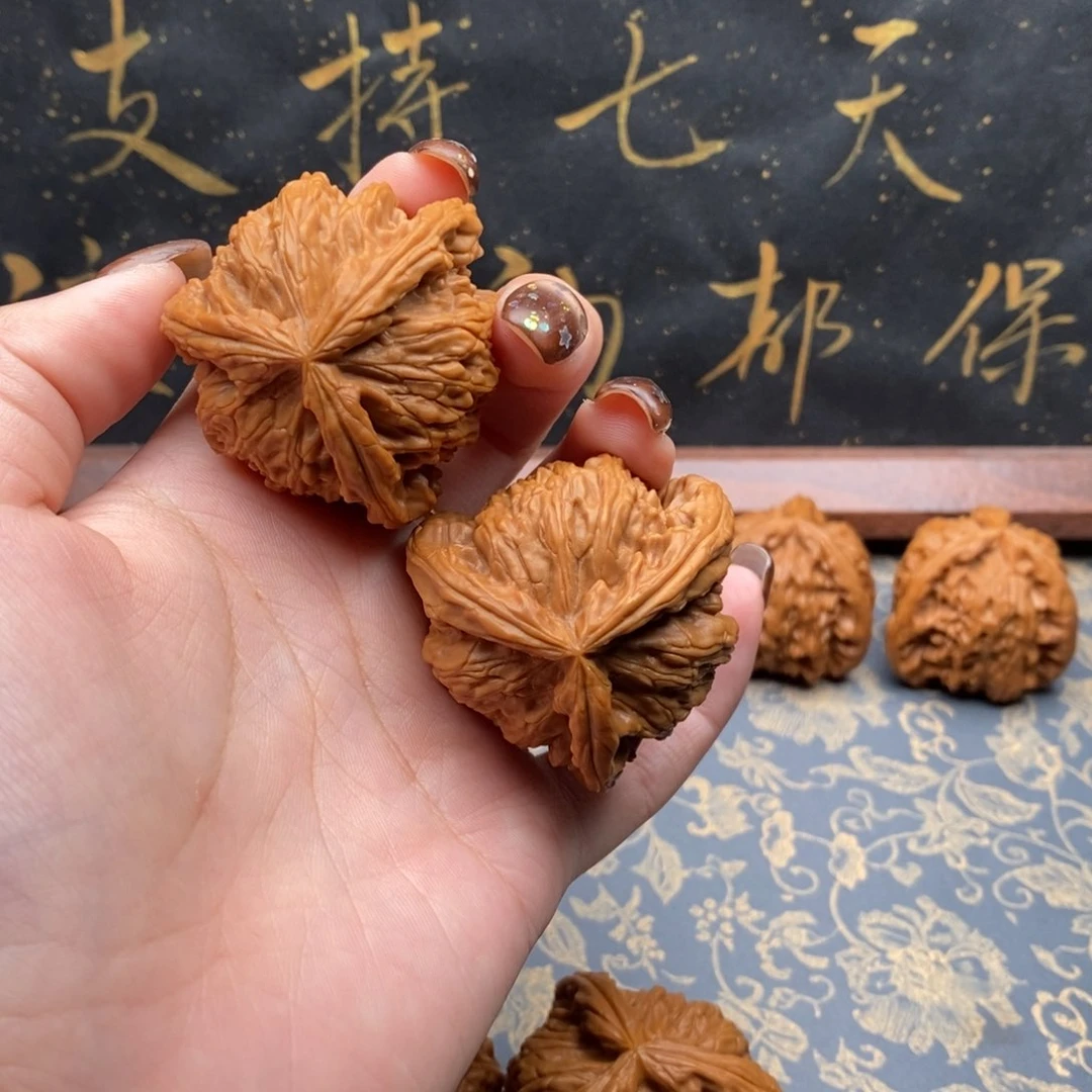 吊坠文玩核桃无*?白狮子