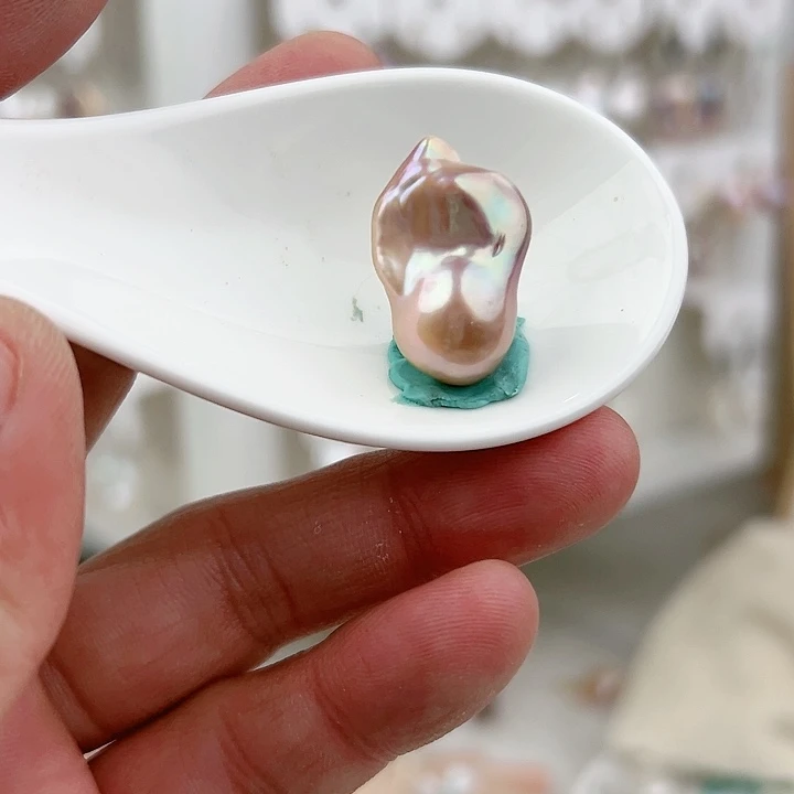 颈饰未镶嵌淡水珍珠