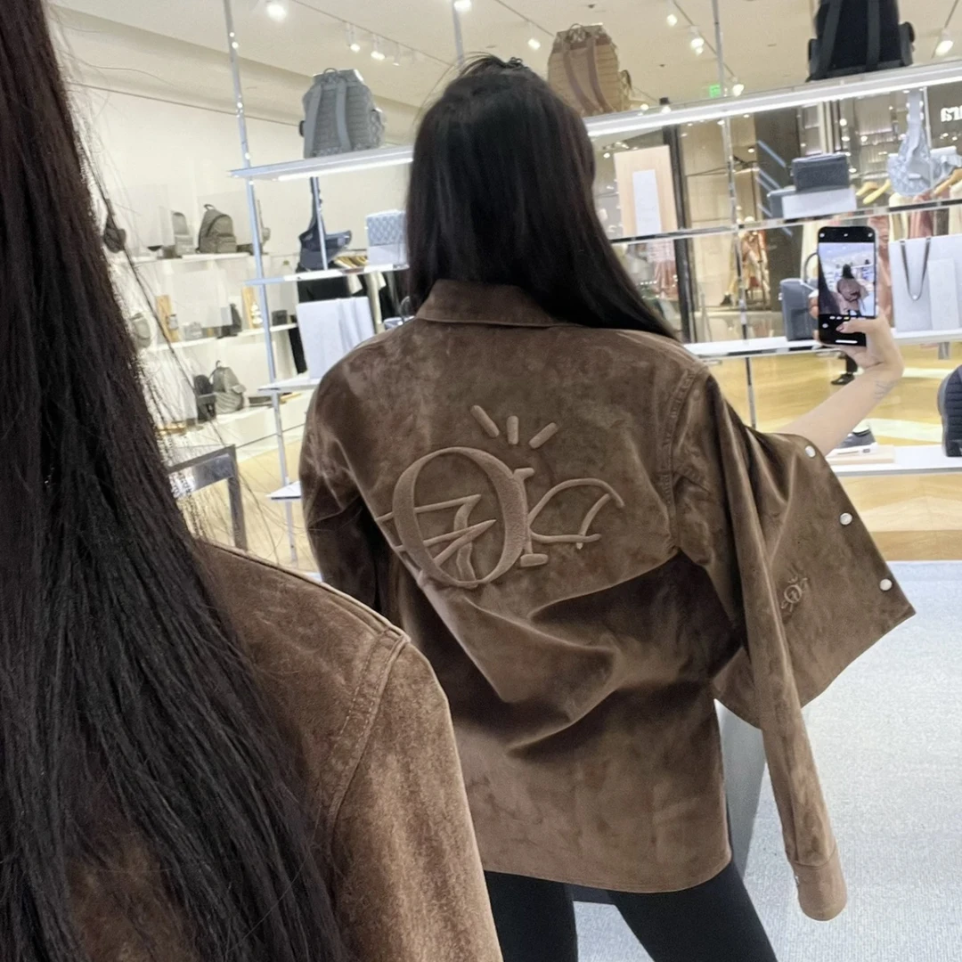 99新 DIOR/迪奥 Travis联名棕色logo翻领麂皮夹克 cl01175