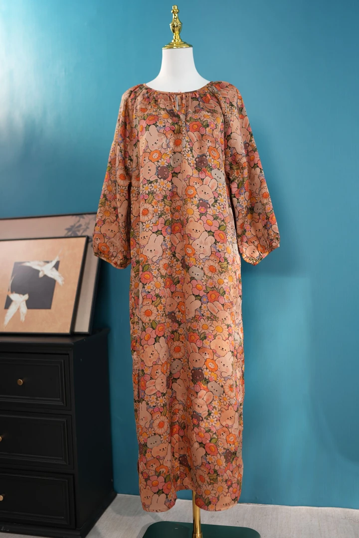 P110.女士圆领袍子