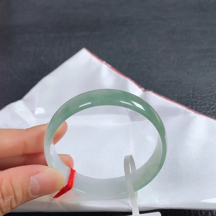 翡翠未镶嵌手镯53圈