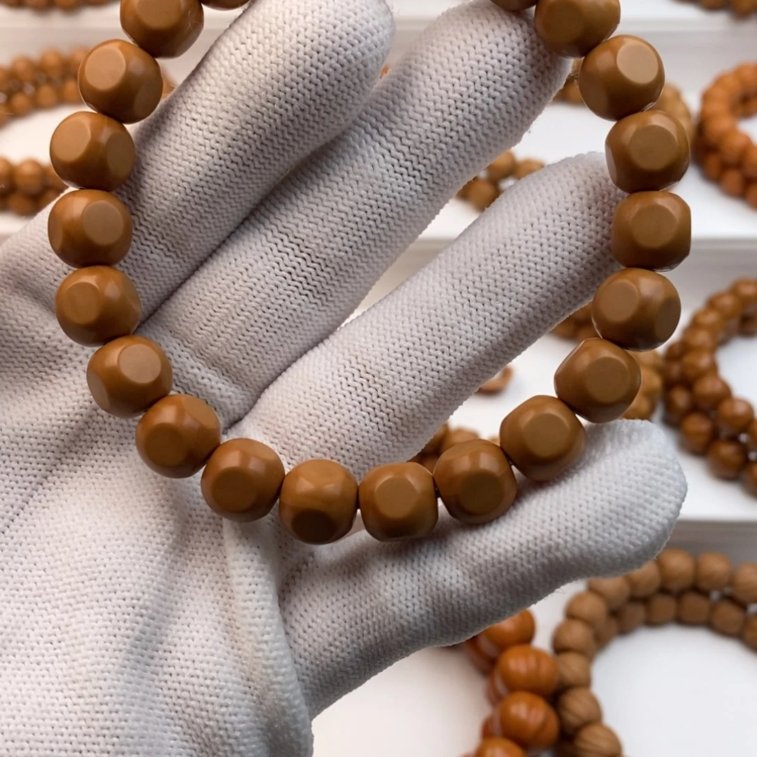 猴头核桃吊坠我****啊小六方