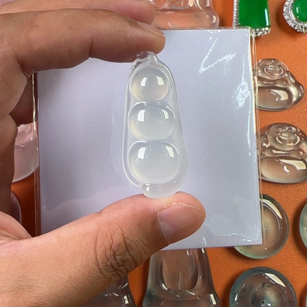定制翡翠未镶嵌天然