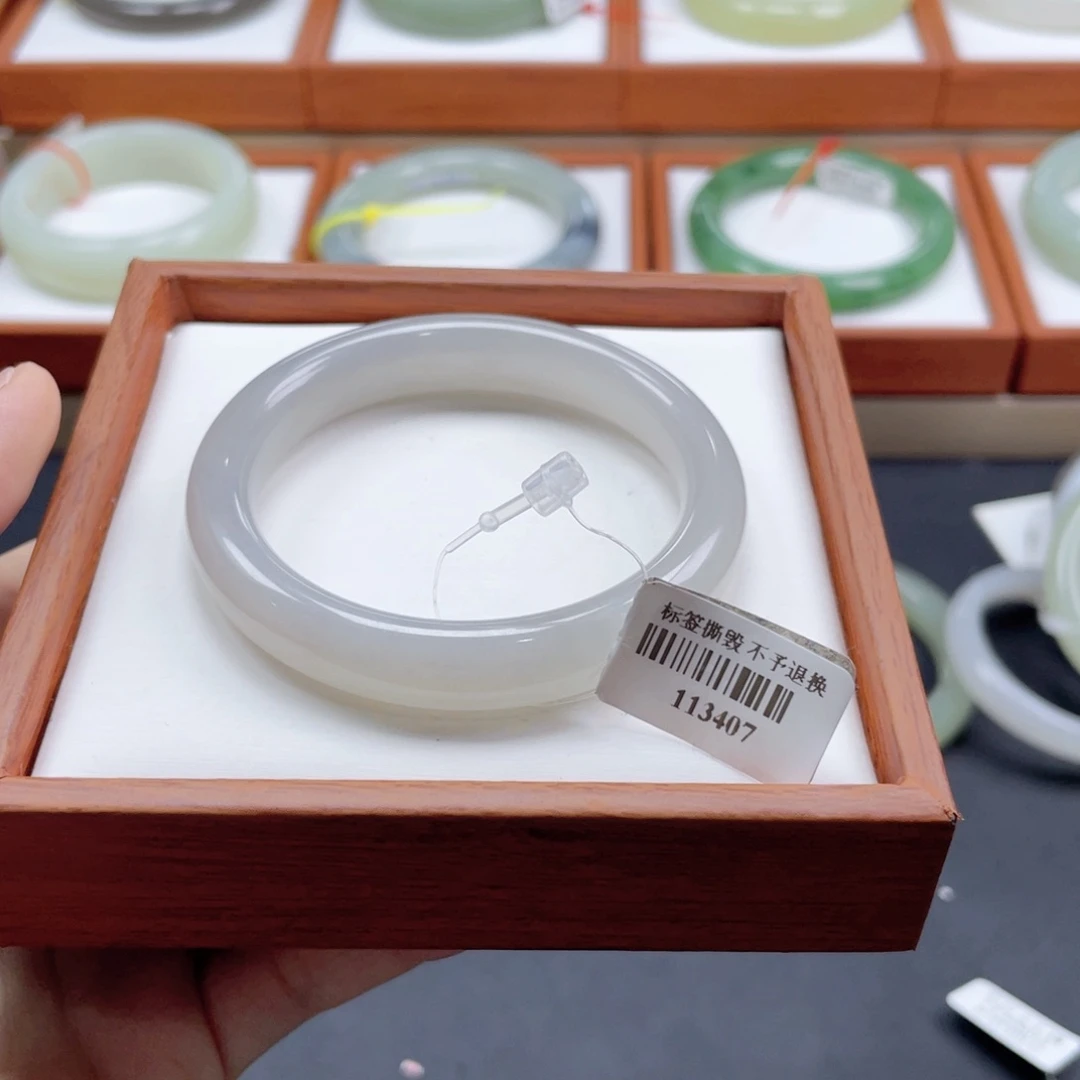 【闪购商品】未镶嵌手镯和田玉链接1。51.7