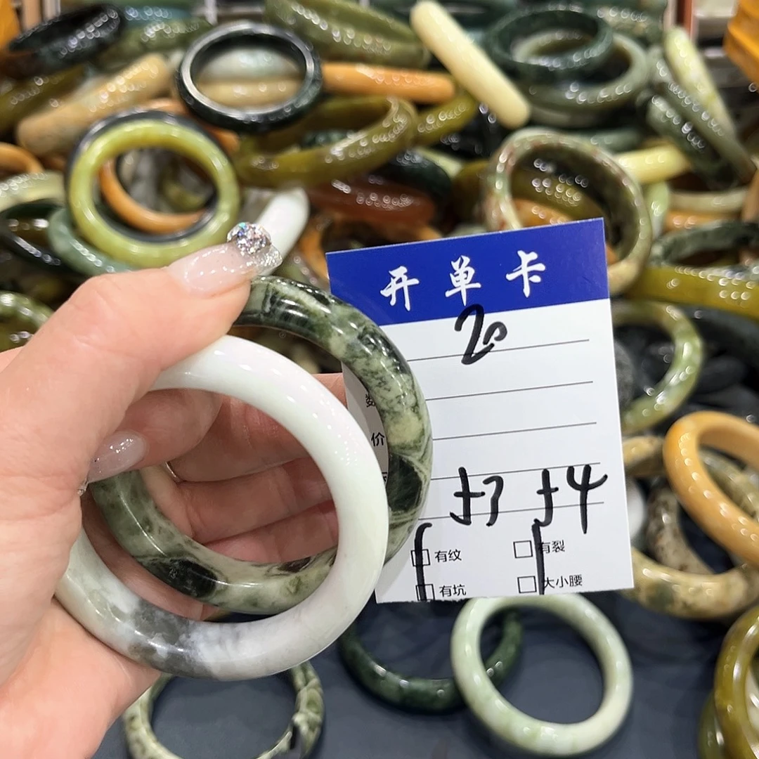 未镶嵌蛇纹石玉手镯