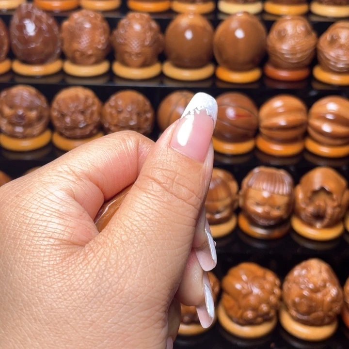 橄榄核把件爷****っ橄榄雕刻