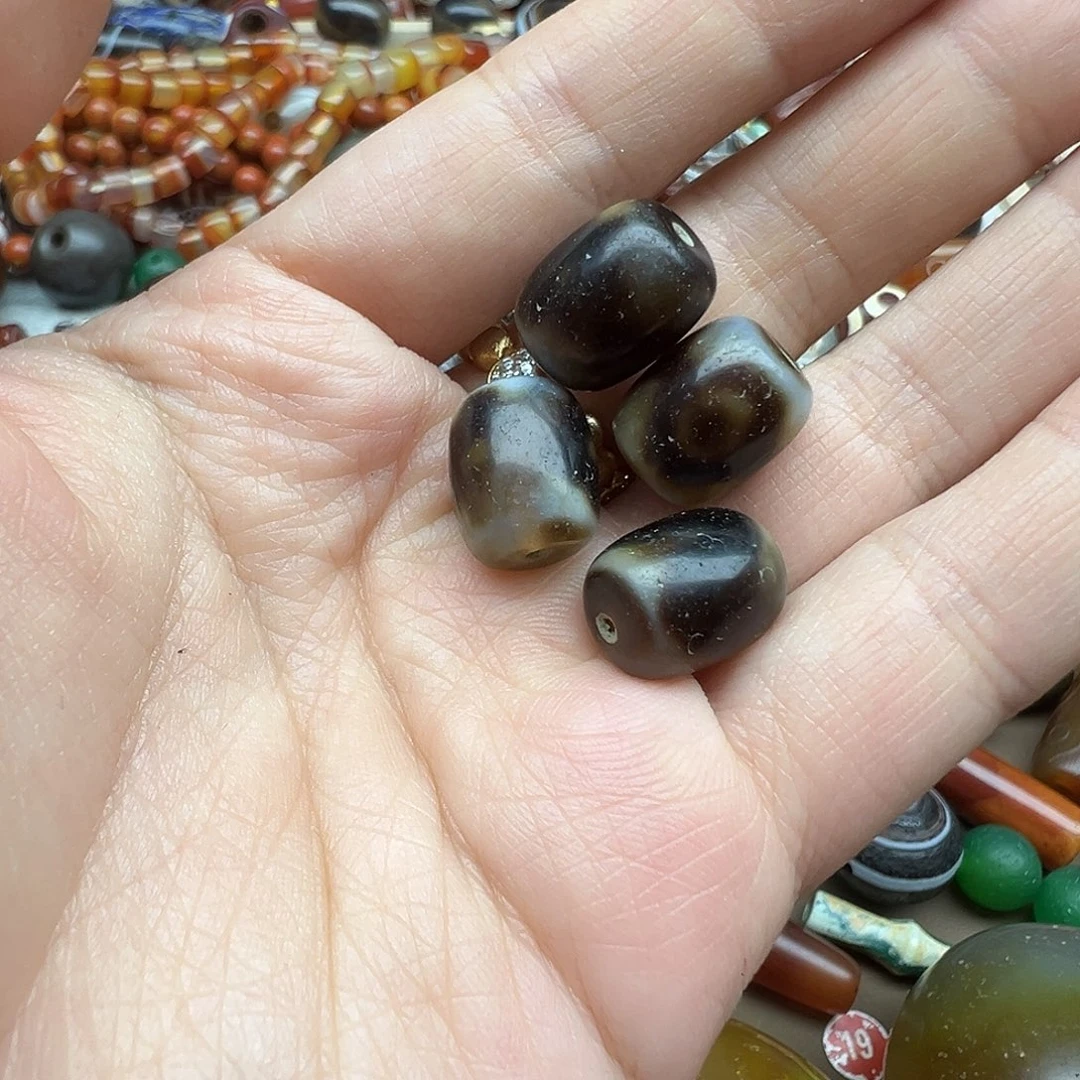 玛瑙/玉髓未镶嵌珠宝半成品