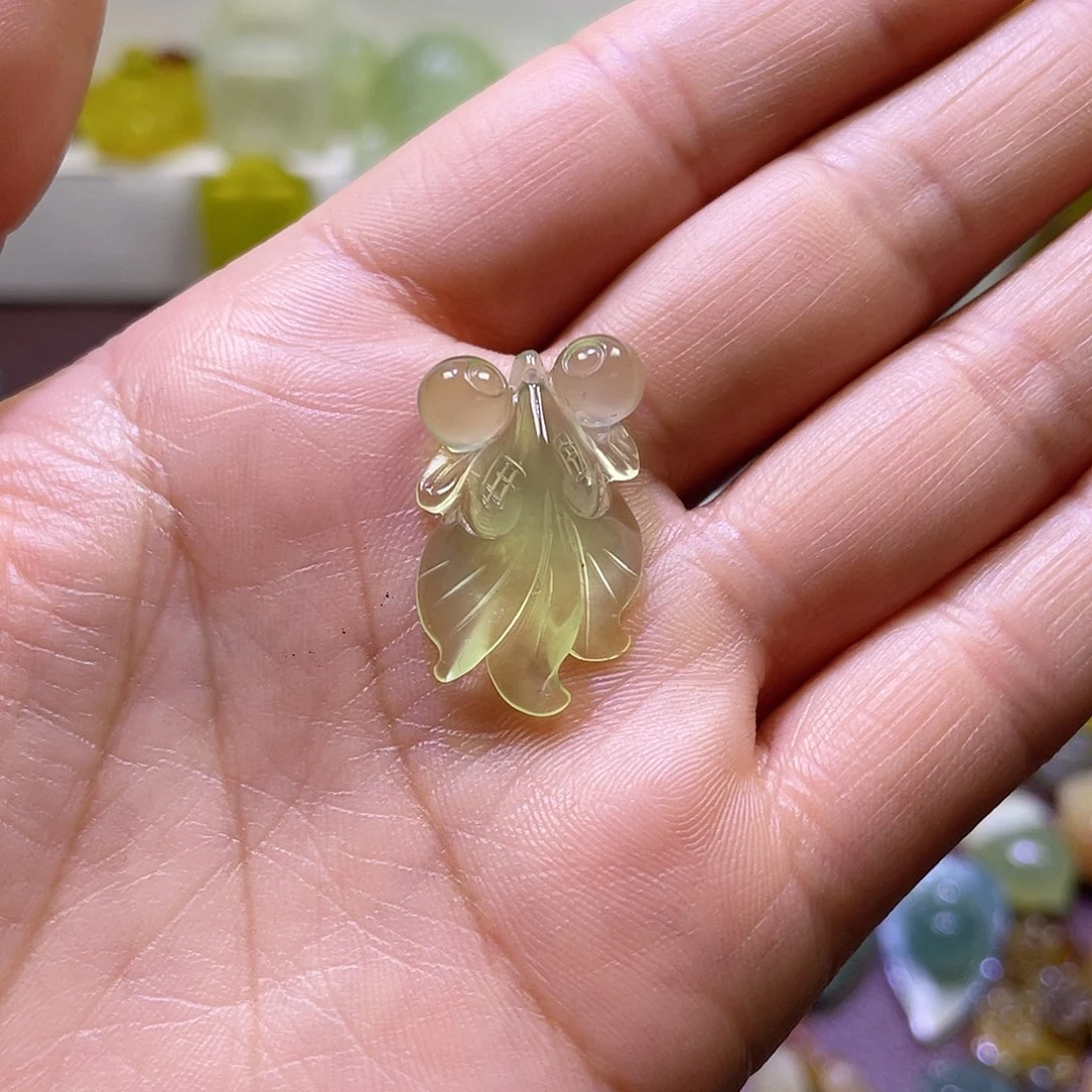 蛇纹石玉颈饰未镶嵌?****?