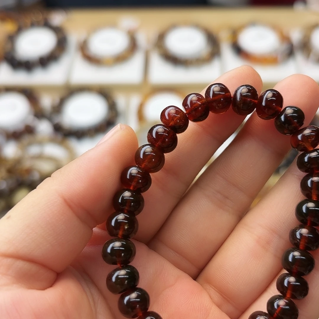 琥珀未镶嵌裸石八