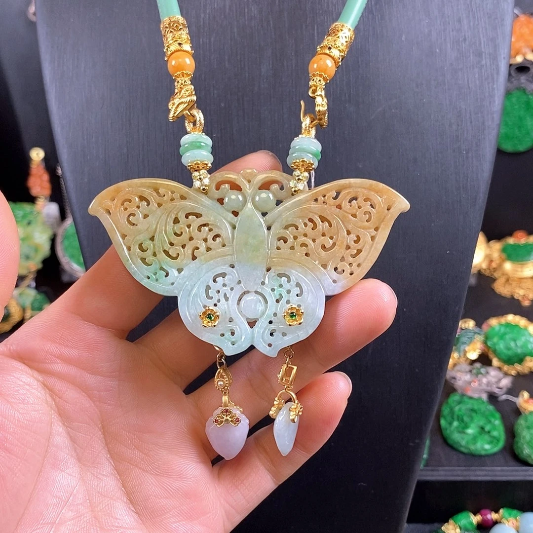 翡翠未镶嵌吊坠(赠链)吊坠