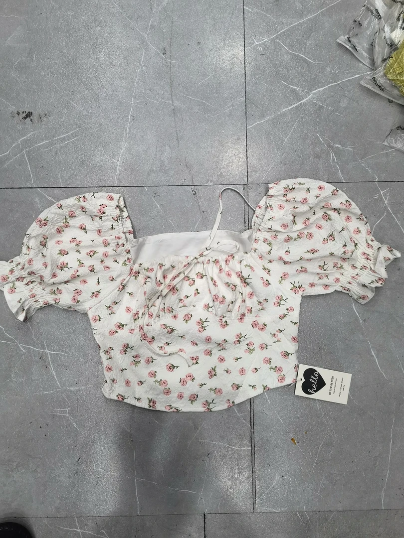 女装碎花上衣时尚休闲