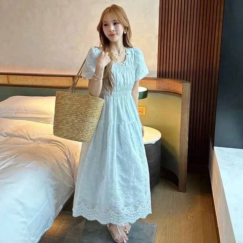 重工蕾丝刺绣显瘦长裙子连衣裙女2025夏季新款泡泡袖法式气质收腰