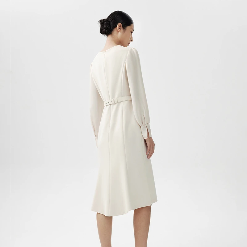 【商场同款】朗姿春季新款白色气质休闲时尚修身连衣裙时髦