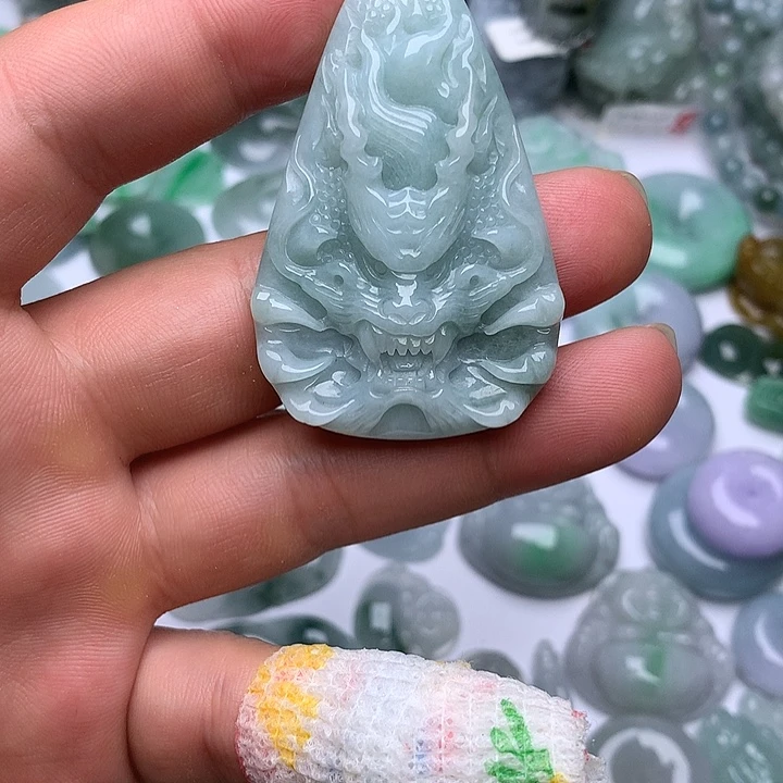 翡翠未镶嵌颈饰天然翡翠