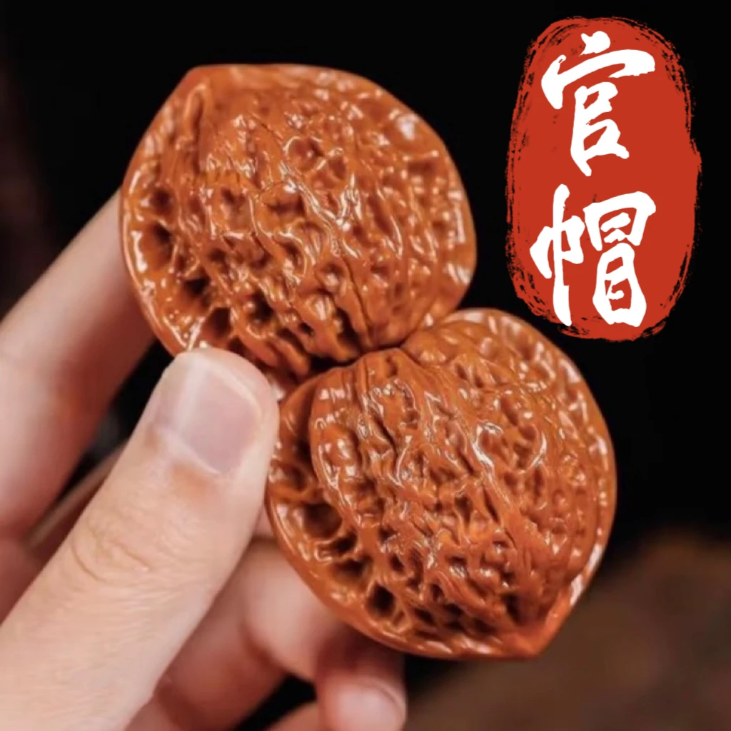文玩核桃手把件王勇麒麟纹官帽