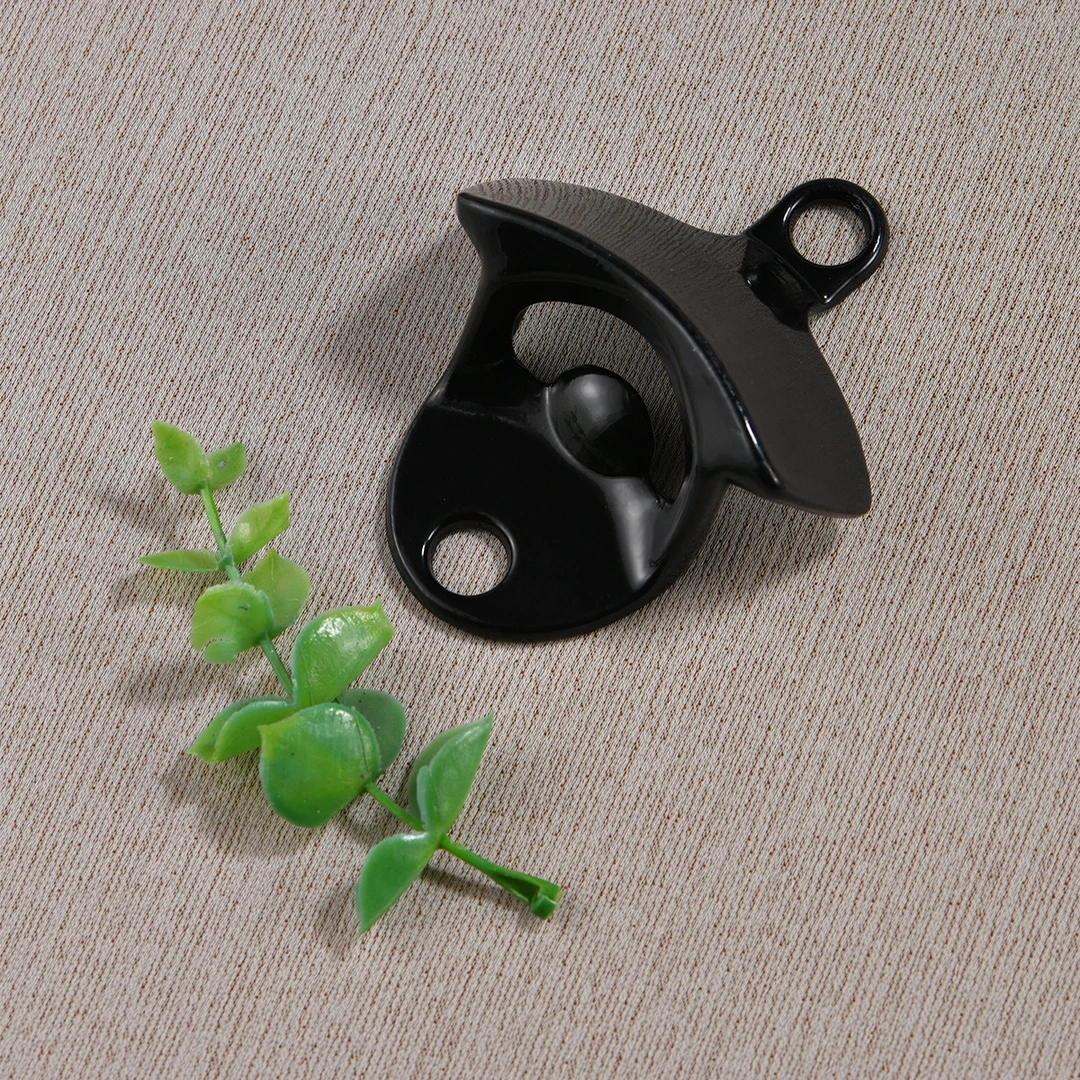 精茂五金新式黑色开瓶器创意墙壁挂式啤酒开挂壁式瓶器实心