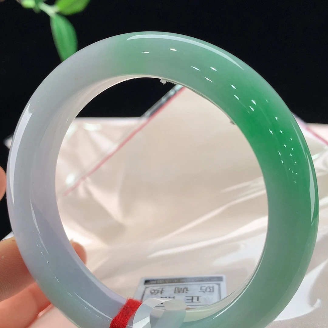 翡翠未镶嵌手镯0548