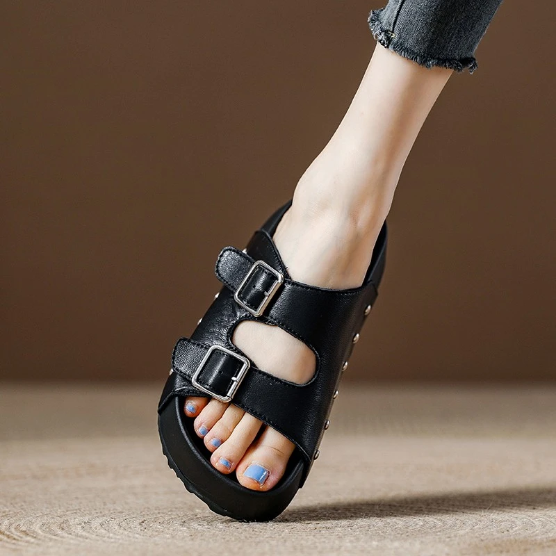 厚底勃肯一字拖鞋女夏季外穿2025新款百搭真皮休闲时尚沙滩凉拖鞋