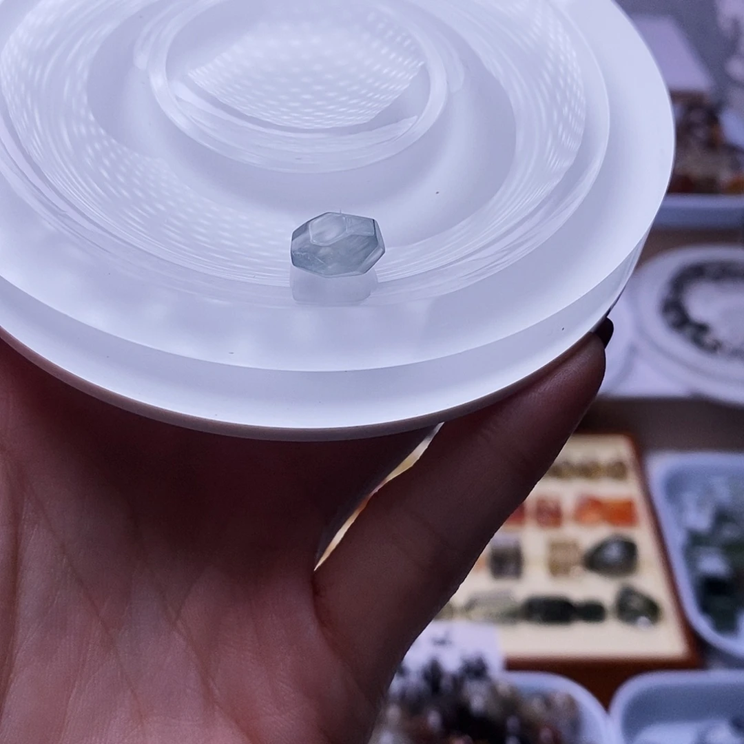 水晶天然水晶打孔不退不换未镶嵌