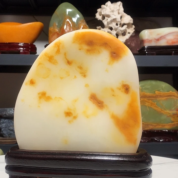 石材宽22厘米高25厘米