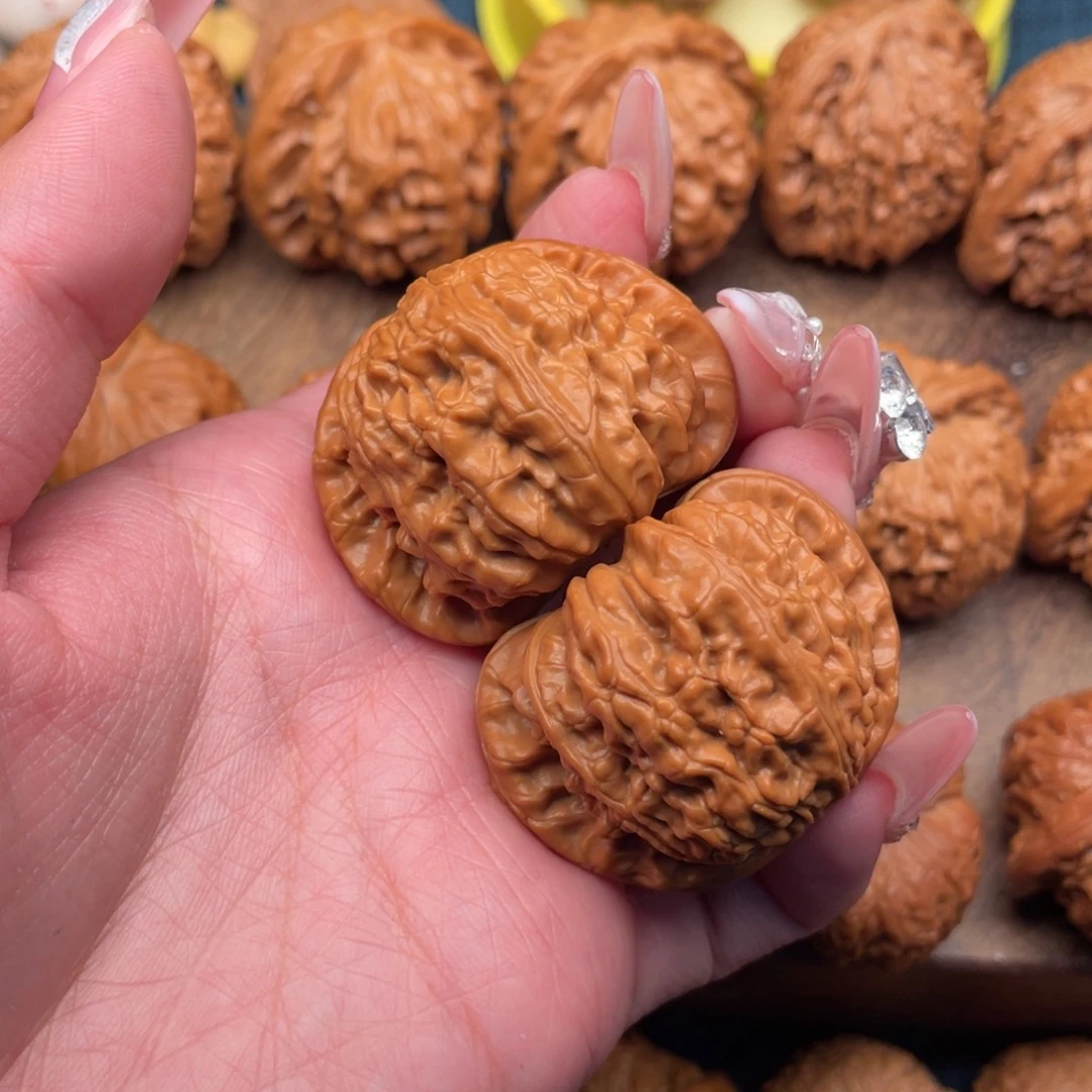 牛***际把件文玩核桃白狮子42