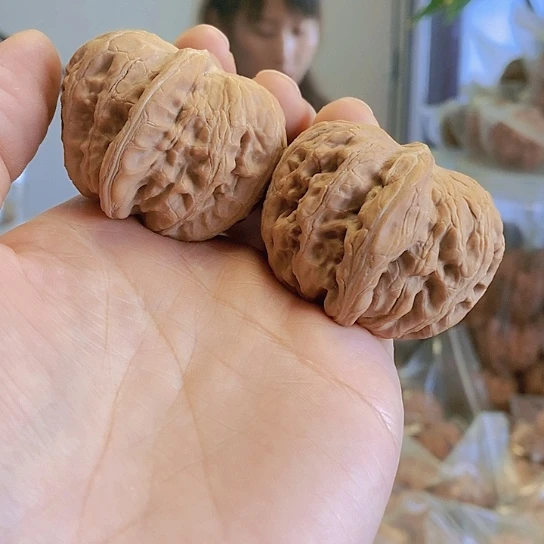 【闪购商品】把件文玩核桃L****,45元宝尖黄