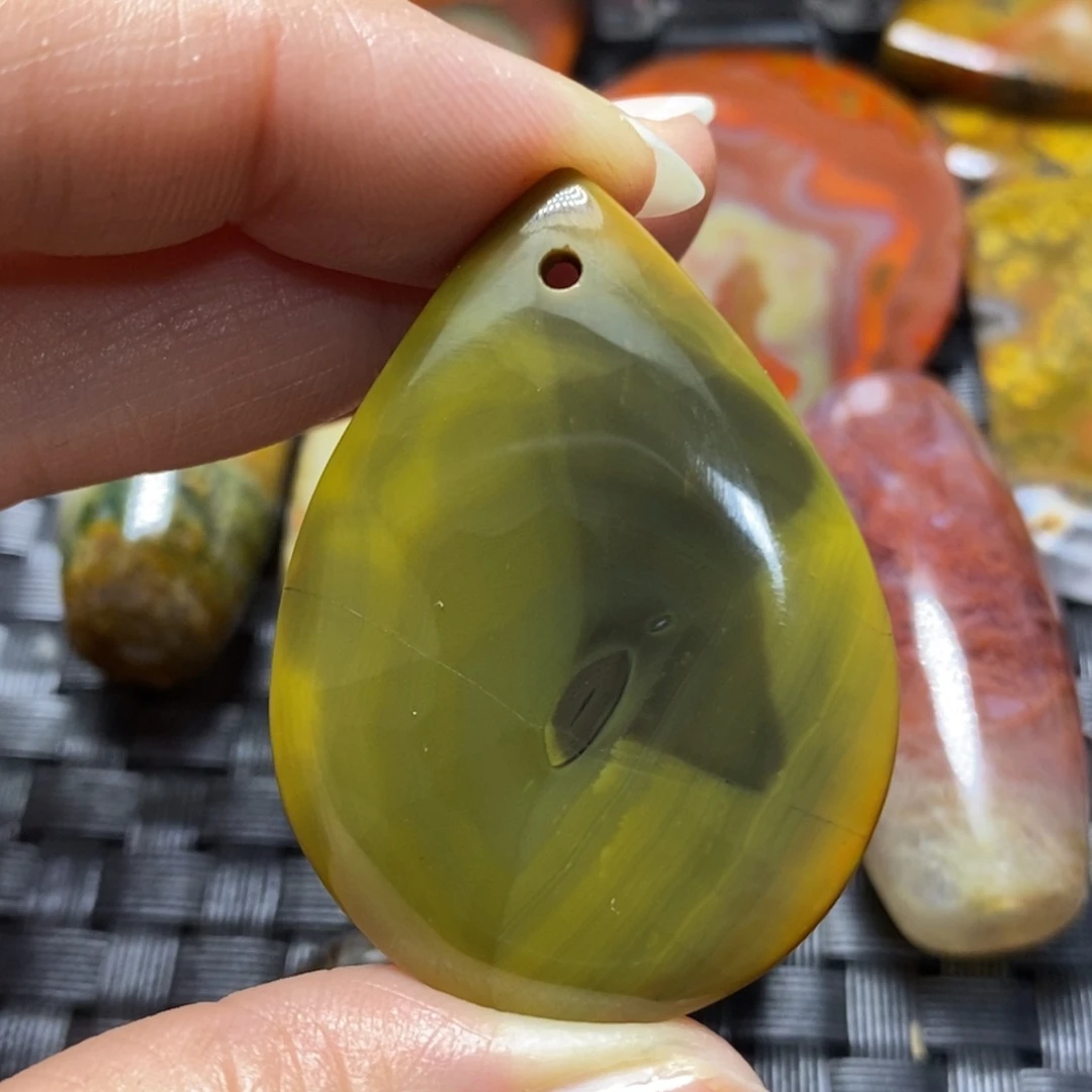 玛瑙/玉髓颈饰未镶嵌