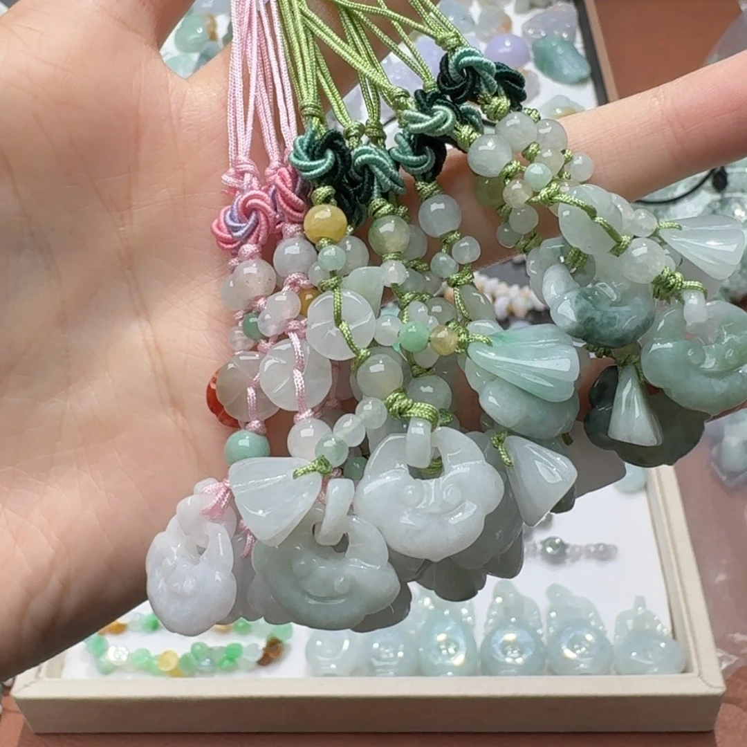 未镶嵌挂件翡翠福利1个，不包邮，拍邮费发货