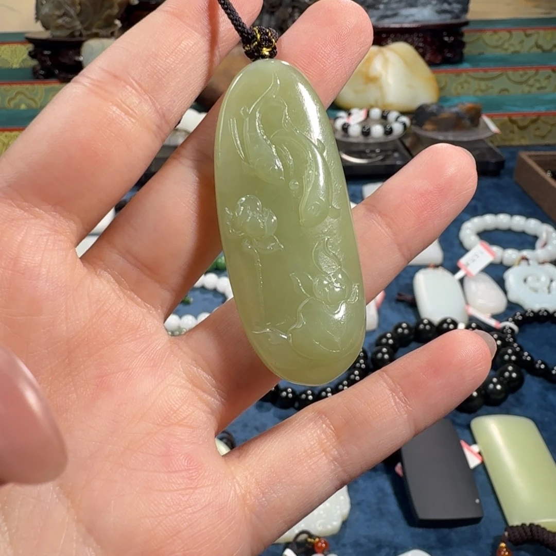 和田玉未镶嵌吊坠(不含链)