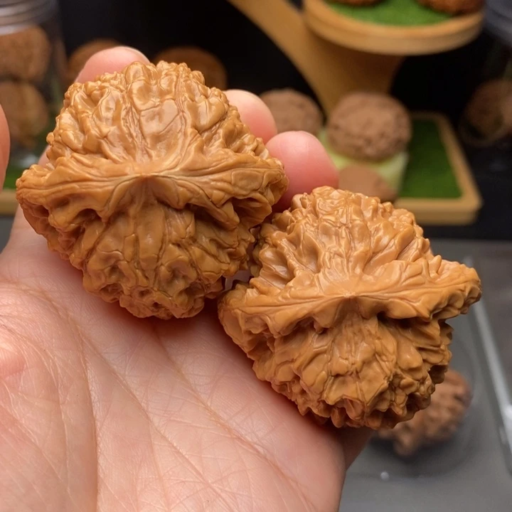 把件文玩核桃愚****)龙鼎50