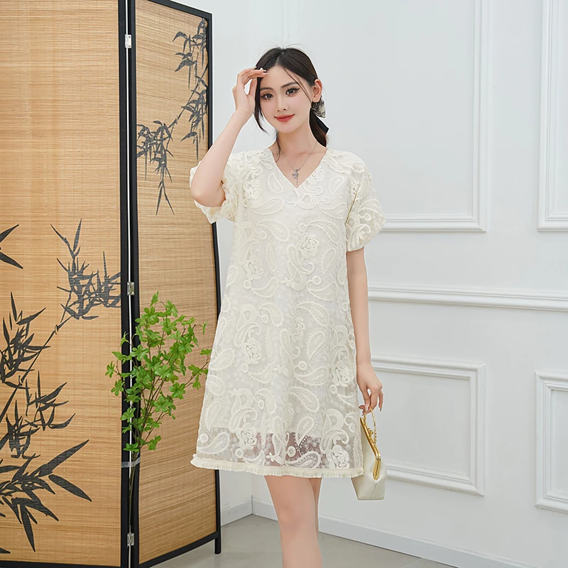 夏季法式高级感洋气轻奢气质设计感小香风白色蕾丝连衣裙B209