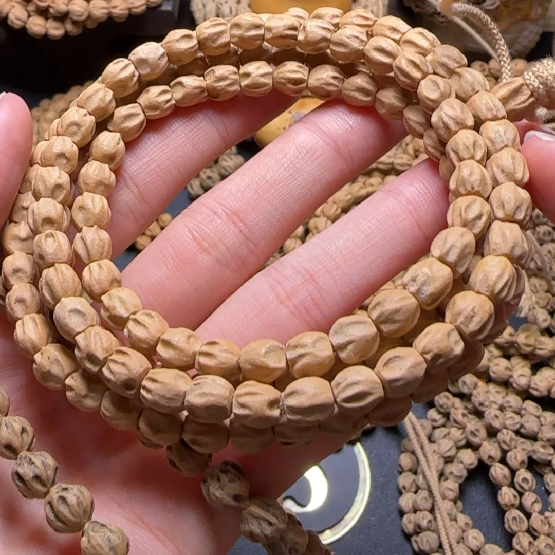 L***Q柏香籽/百香籽吊坠