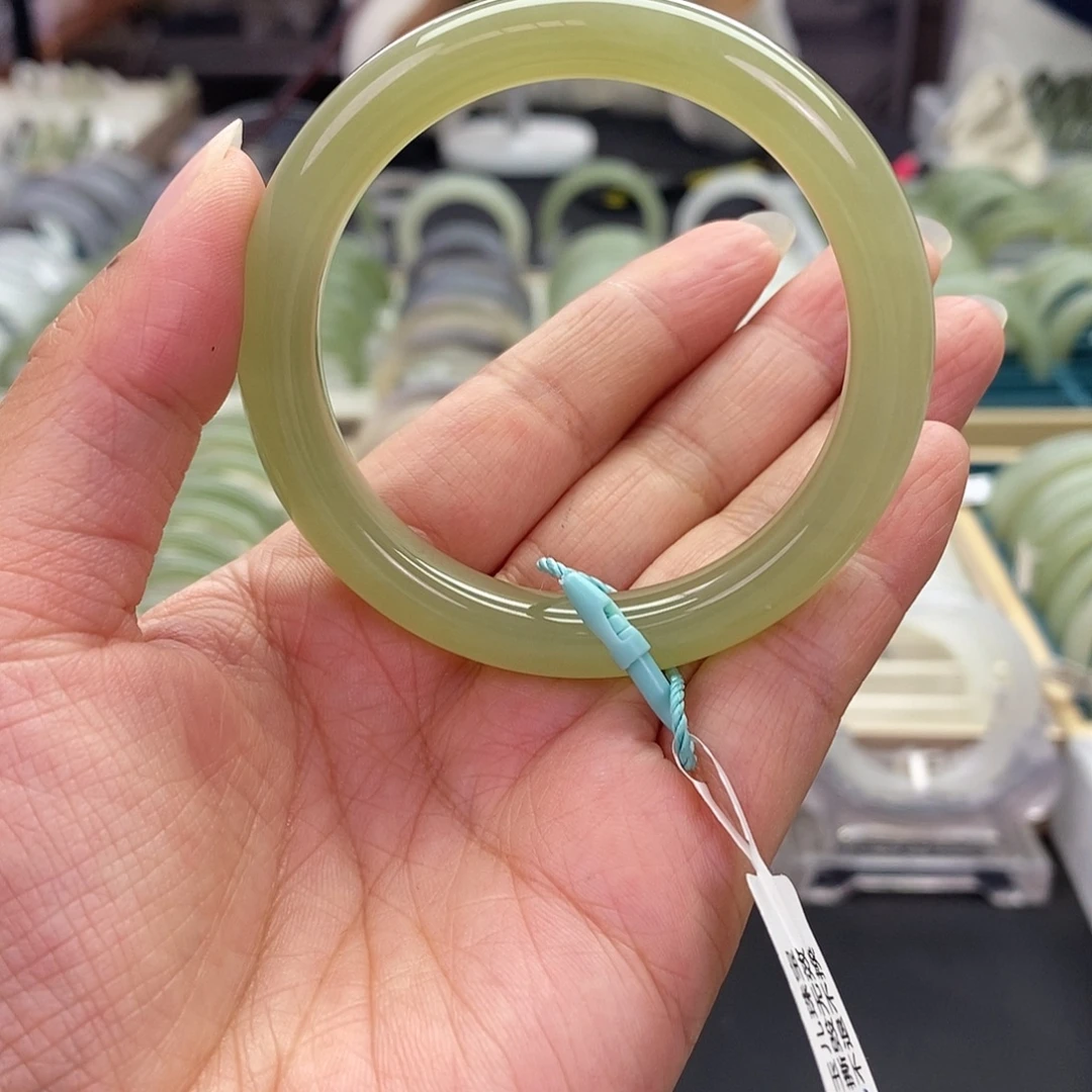 和田玉未镶嵌珠宝奇石和田玉手镯50.51