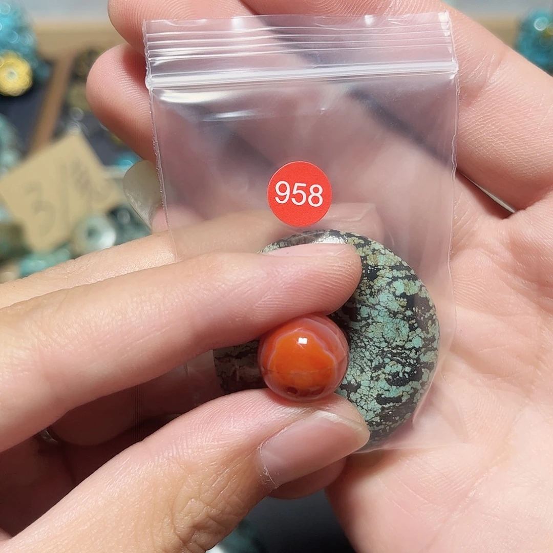 D***o未镶嵌圆珠桶珠老型手串！！玛瑙/玉髓