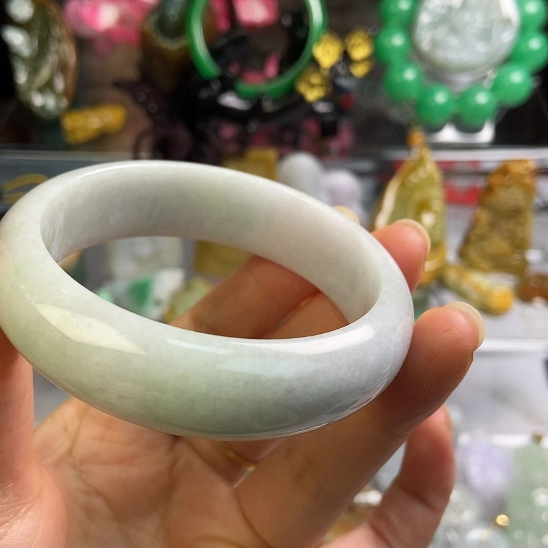 翡翠未镶嵌颈饰55