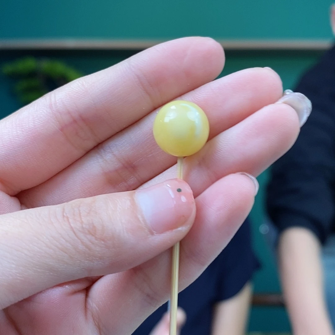 泉***蜜蜡未镶嵌手链12