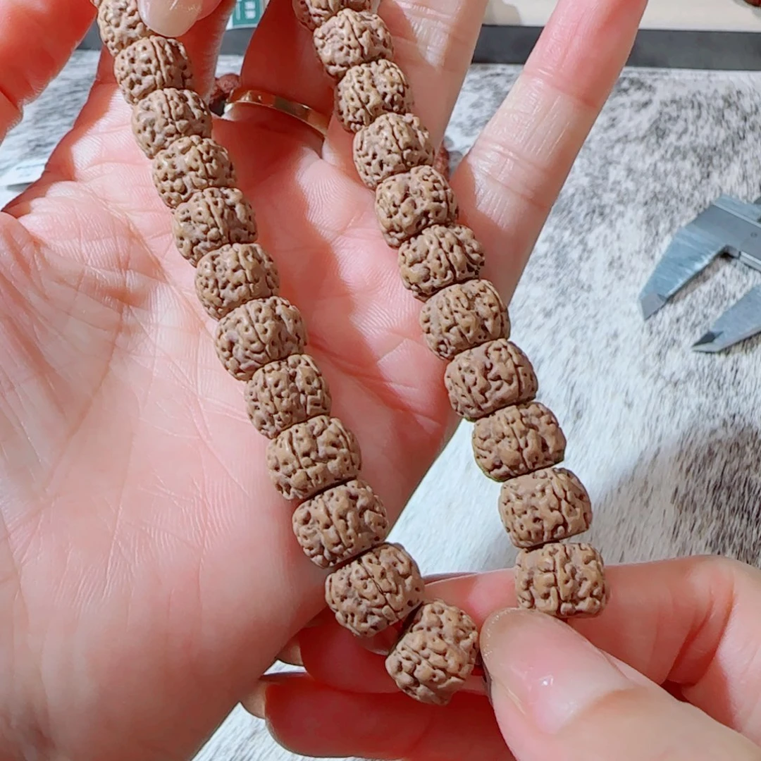 金刚菩提吊坠藏切梅花