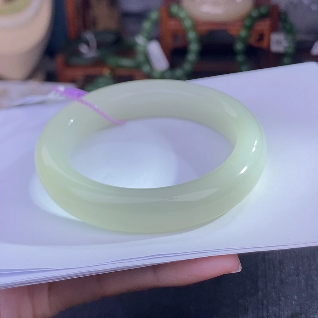 和田玉54 野牛沟晴水脂膏级手镯清货价未镶嵌