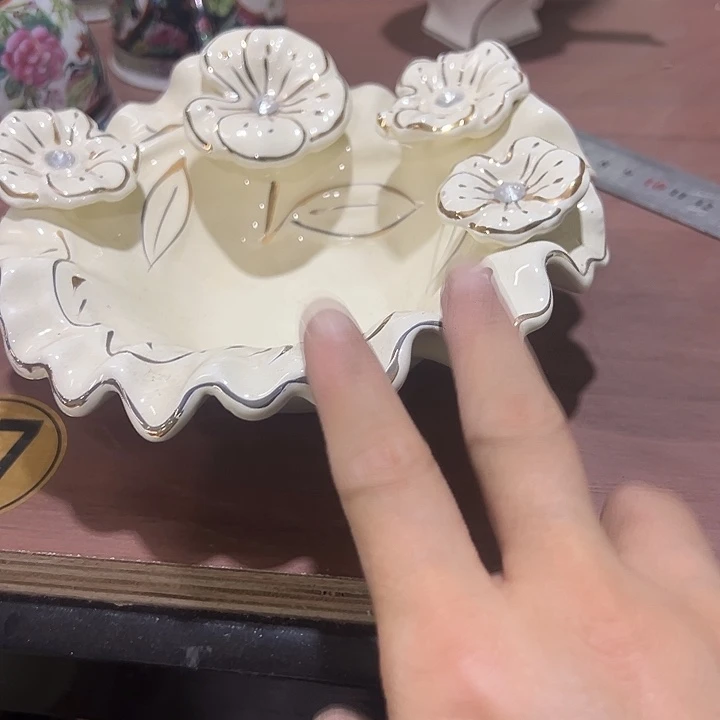 陶瓷瑕。。。。。。。。。。。。。。