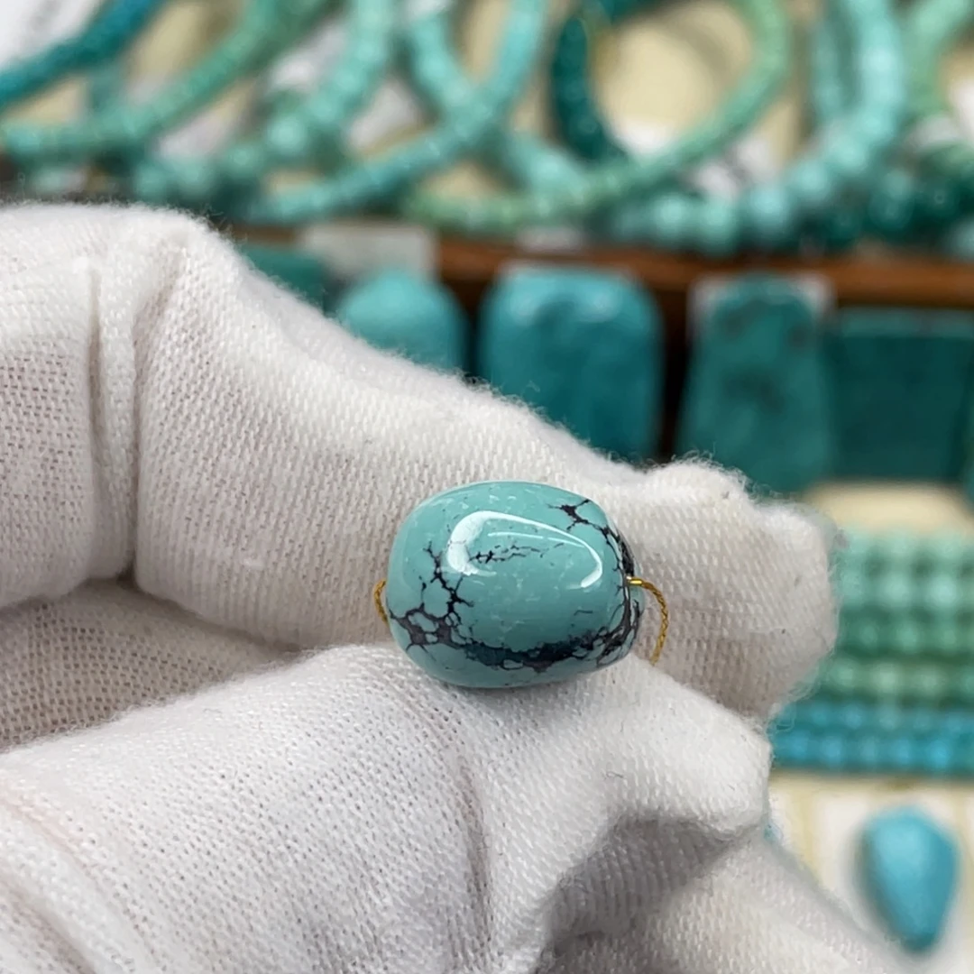 绿松石未镶嵌挂件