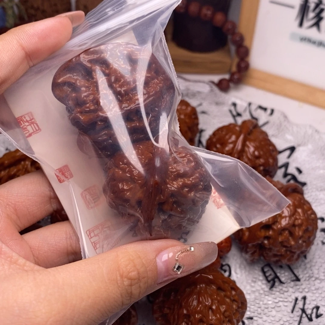 这***短文玩核桃文玩核桃