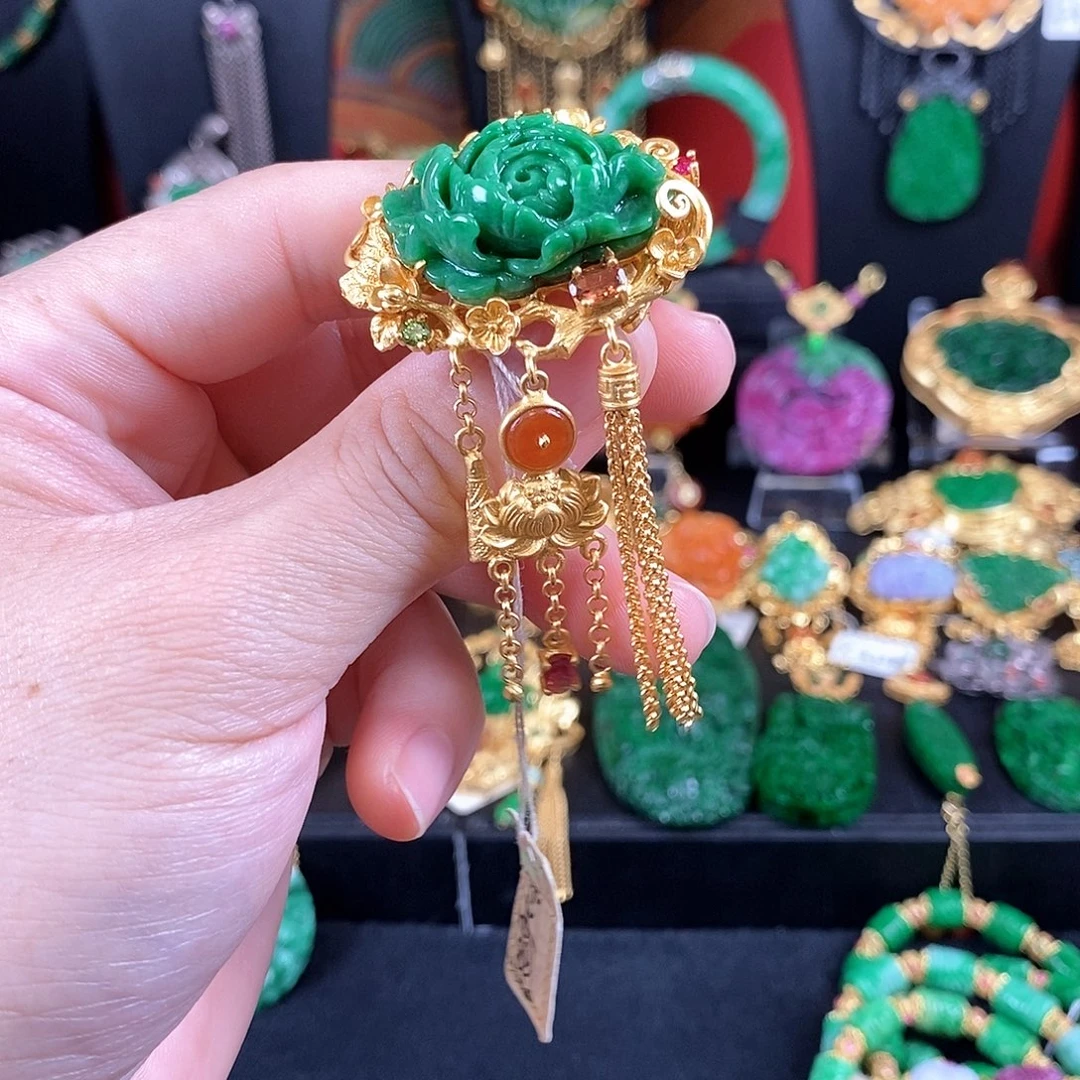 翡翠未镶嵌戒指戒指