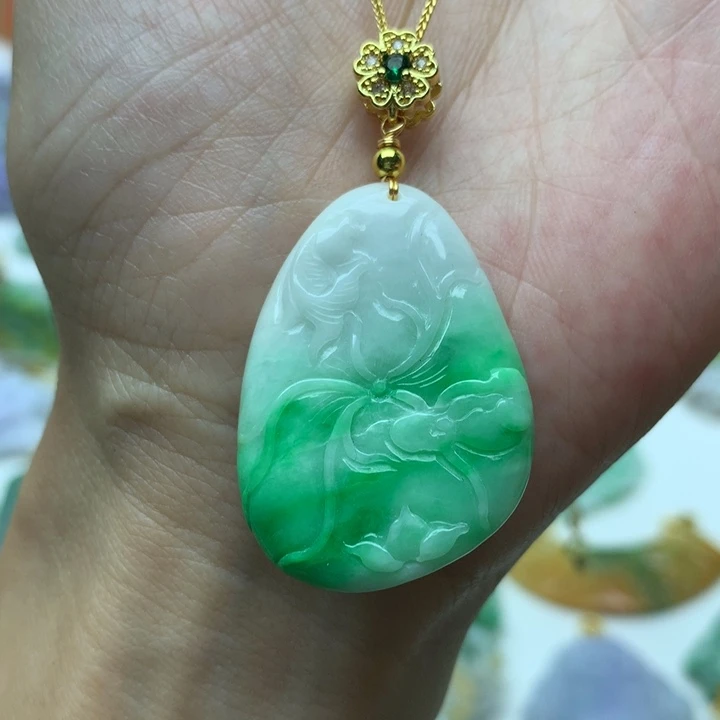 颈饰未镶嵌翡翠翡翠