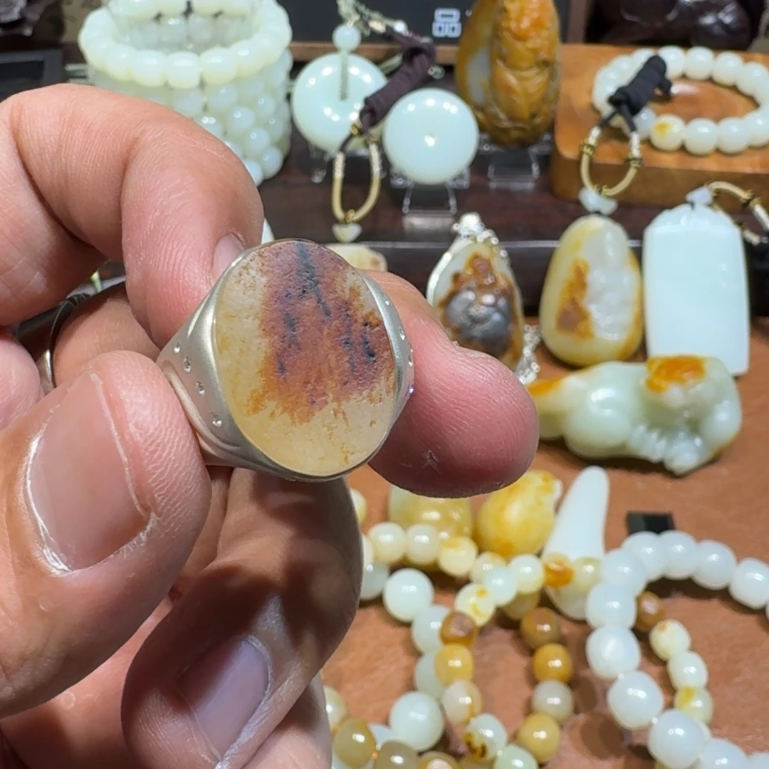 和田玉未镶嵌手串