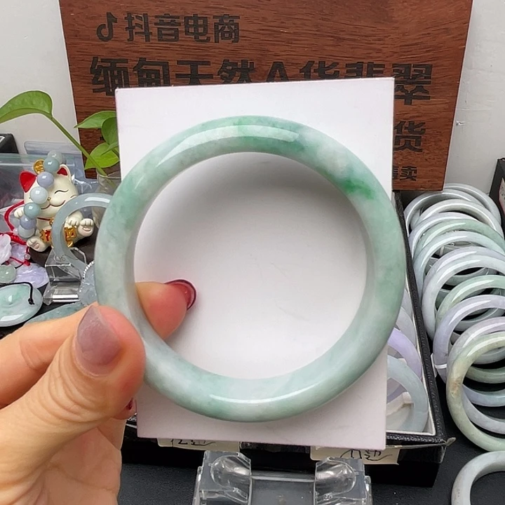 翡翠手镯未镶嵌55正圈