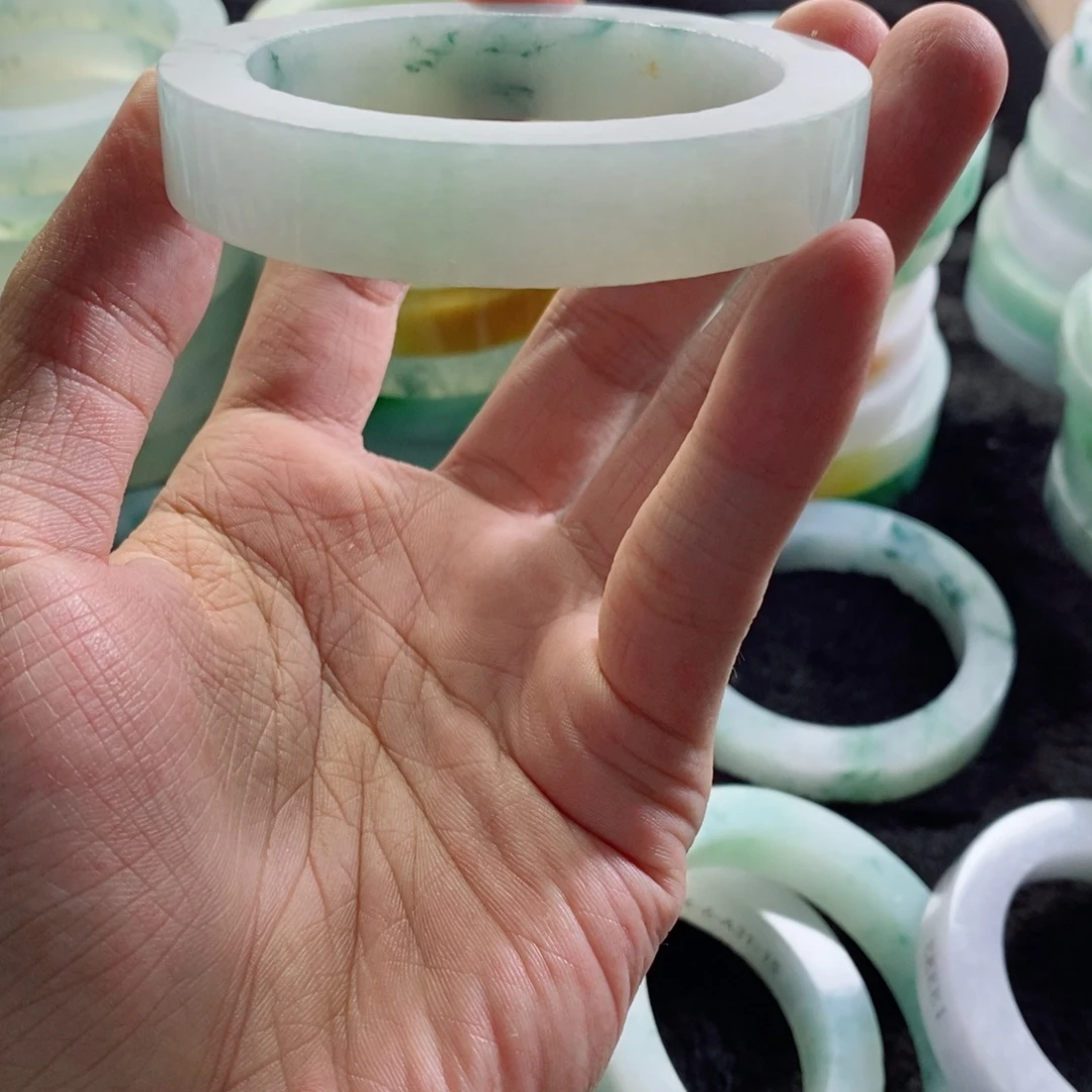 爸***爸未镶嵌A货定制翡翠