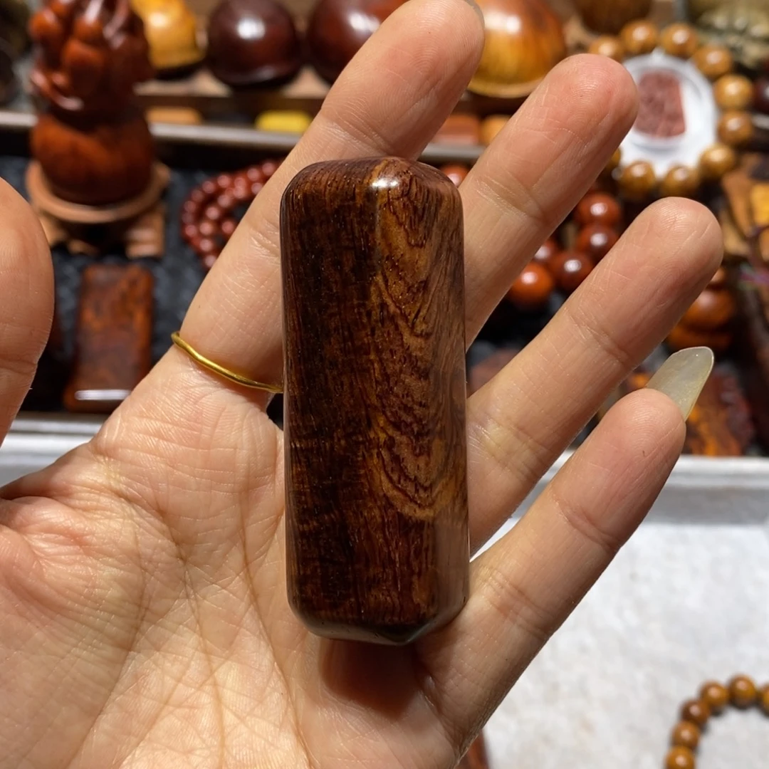 黑***剧微凹黄檀（南美大红酸枝）