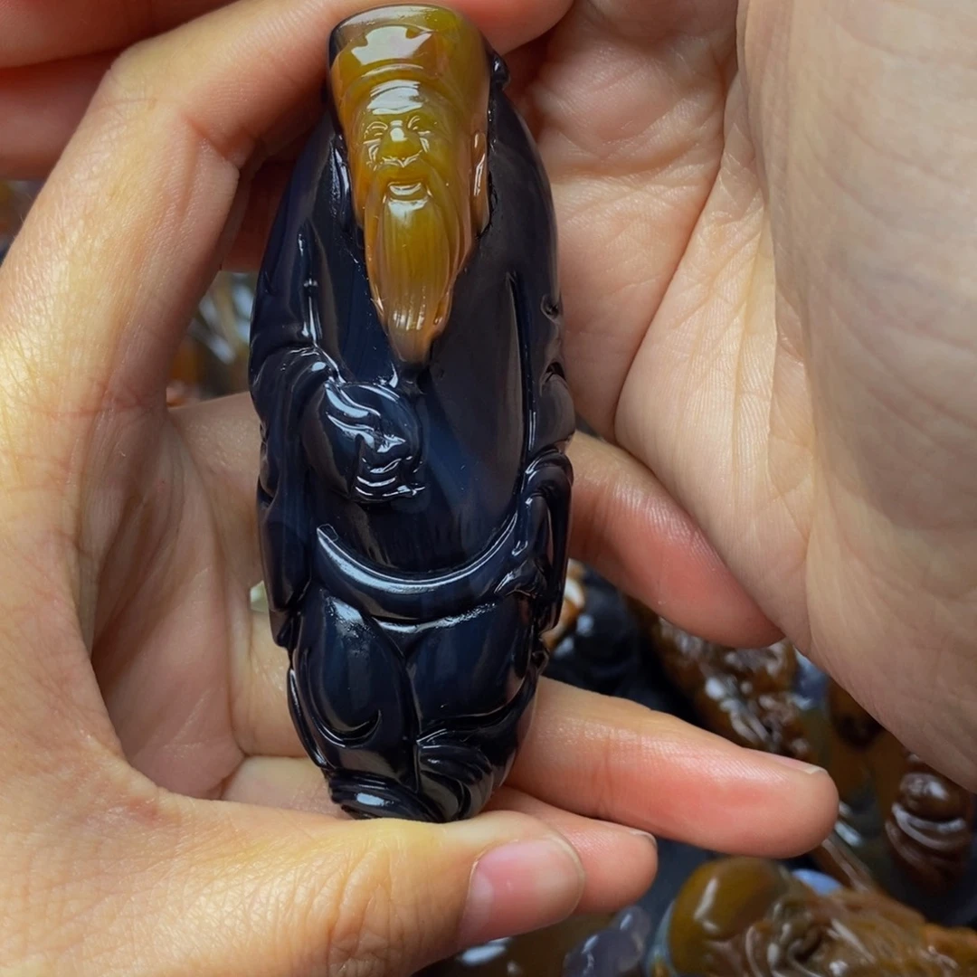 玛瑙/玉髓手把件未镶嵌自*