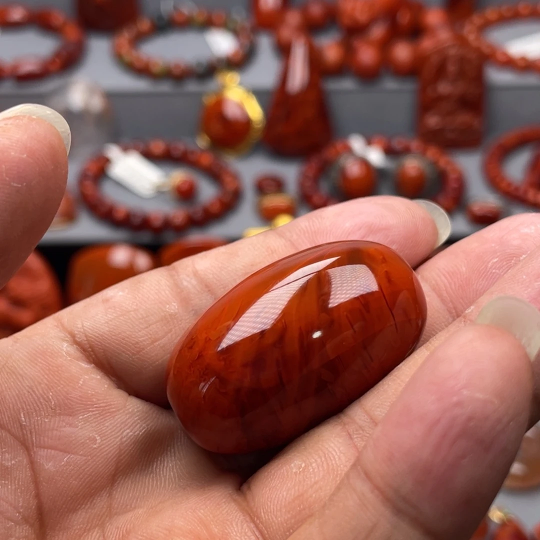 南红玛瑙未镶嵌珠宝奇石吊坠