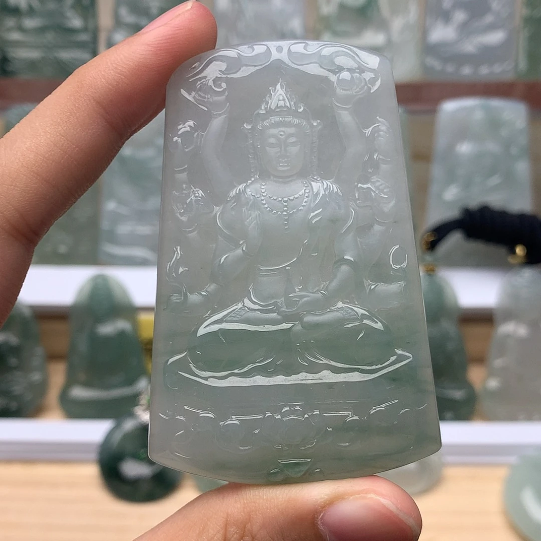 大***哥翡翠未镶嵌颈饰千手